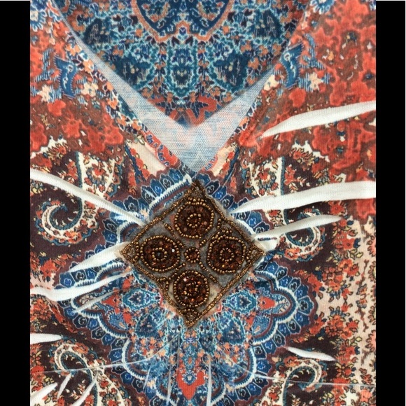 ONE World tunic. - Picture 3 of 4